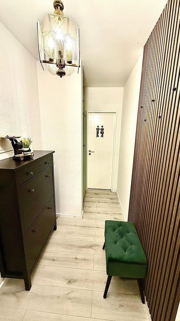 Prenájom bytu 3-izbový 110 m², Köln, Severné Porýnie - Westfálsko Prenájom bytu 3-izbový 110 m², Köln, Severné Porýnie - Westfálsko