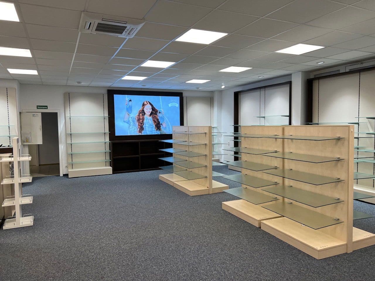 Prenájom nebytového priestoru 92 m², Hauptstraße 3-5, Recke, Severné Porýnie - Westfálsko Prenájom nebytového priestoru 92 m², Hauptstraße 3-5, Recke, Severné Porýnie - Westfálsko