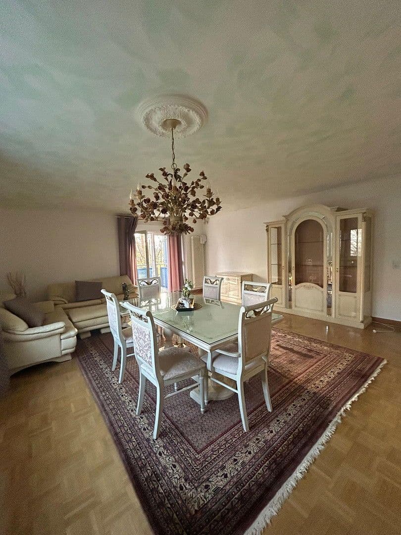 Predaj bytu 4-izbový 120 m², Karlsruhe, Bádensko-Wurttembersko Predaj bytu 4-izbový 120 m², Karlsruhe, Bádensko-Wurttembersko