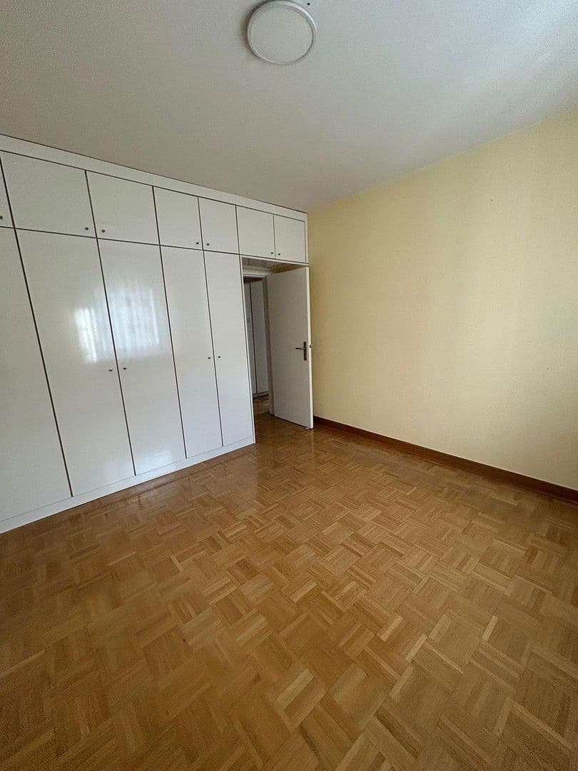 Predaj bytu 4-izbový 120 m², Karlsruhe, Bádensko-Wurttembersko Predaj bytu 4-izbový 120 m², Karlsruhe, Bádensko-Wurttembersko