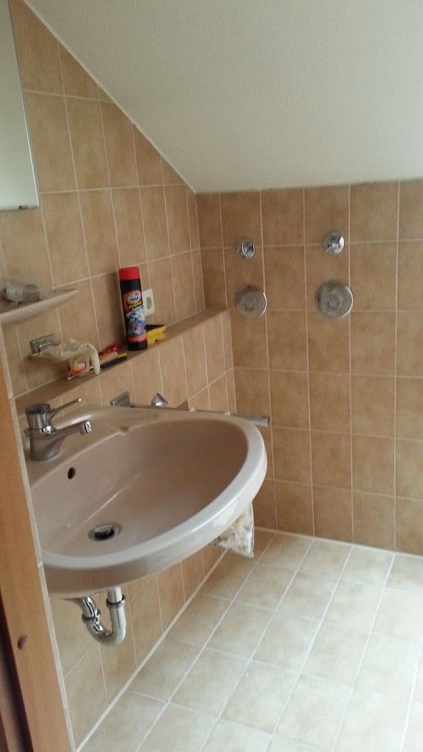 Prenájom bytu 3-izbový 74 m², Pforzheim, Bádensko-Wurttembersko Prenájom bytu 3-izbový 74 m², Pforzheim, Bádensko-Wurttembersko