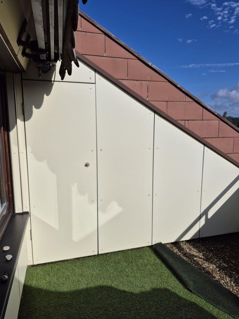 Prenájom bytu 3-izbový 74 m², Pforzheim, Bádensko-Wurttembersko Prenájom bytu 3-izbový 74 m², Pforzheim, Bádensko-Wurttembersko