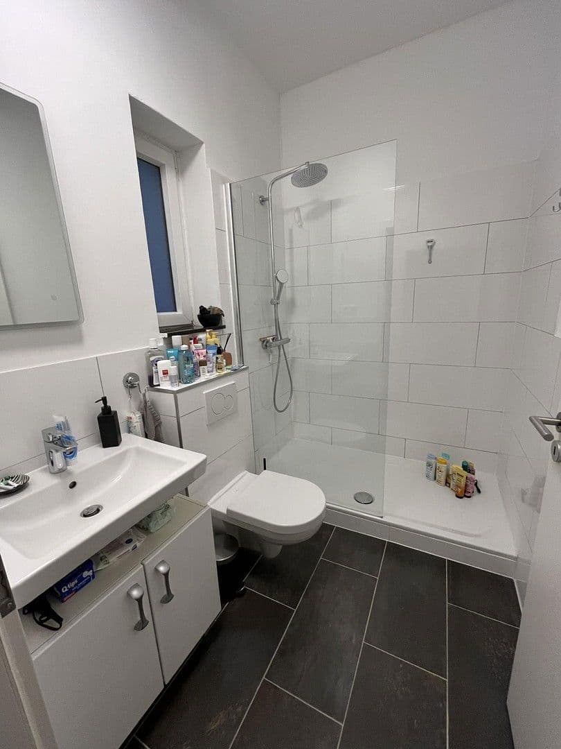 Prenájom bytu 1-izbový 34 m², Kölner Strasse 1, Leverkusen, Severné Porýnie - Westfálsko Prenájom bytu 1-izbový 34 m², Kölner Strasse 1, Leverkusen, Severné Porýnie - Westfálsko