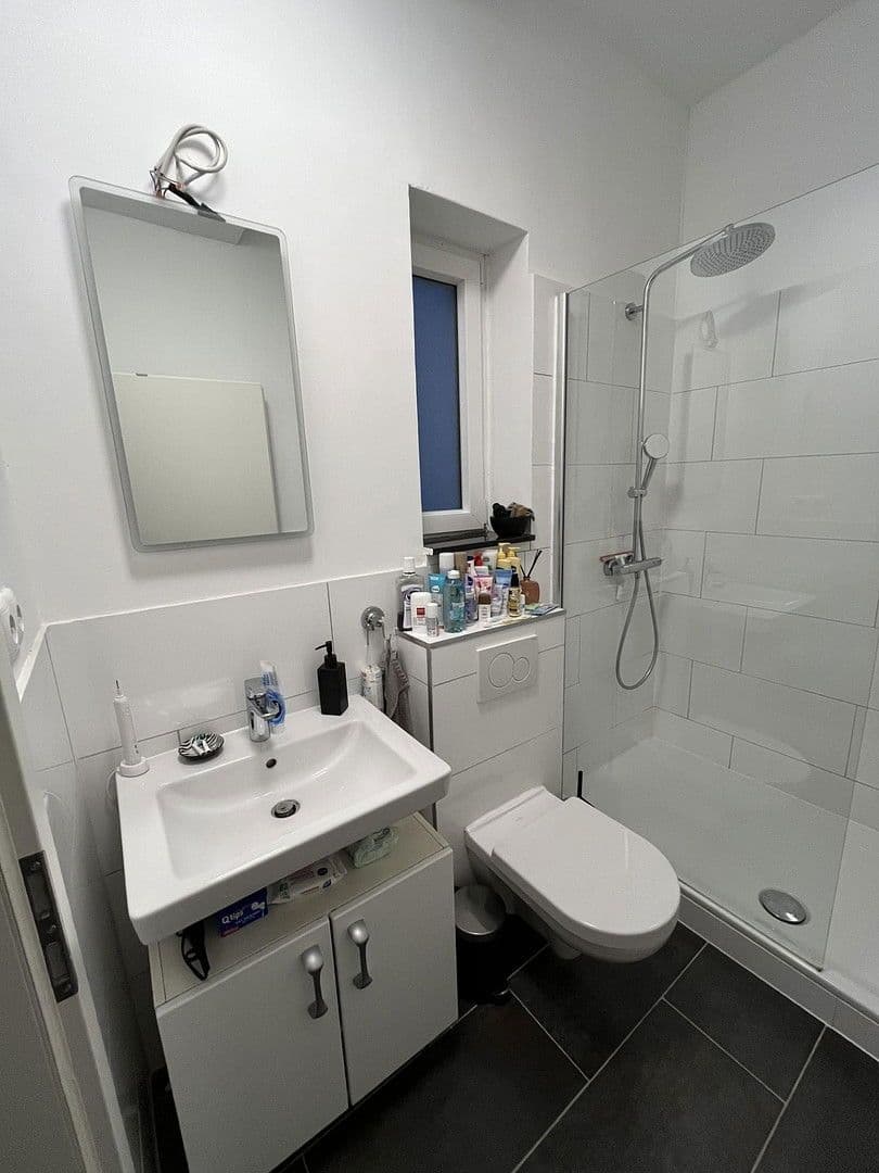 Prenájom bytu 1-izbový 34 m², Kölner Strasse 1, Leverkusen, Severné Porýnie - Westfálsko Prenájom bytu 1-izbový 34 m², Kölner Strasse 1, Leverkusen, Severné Porýnie - Westfálsko