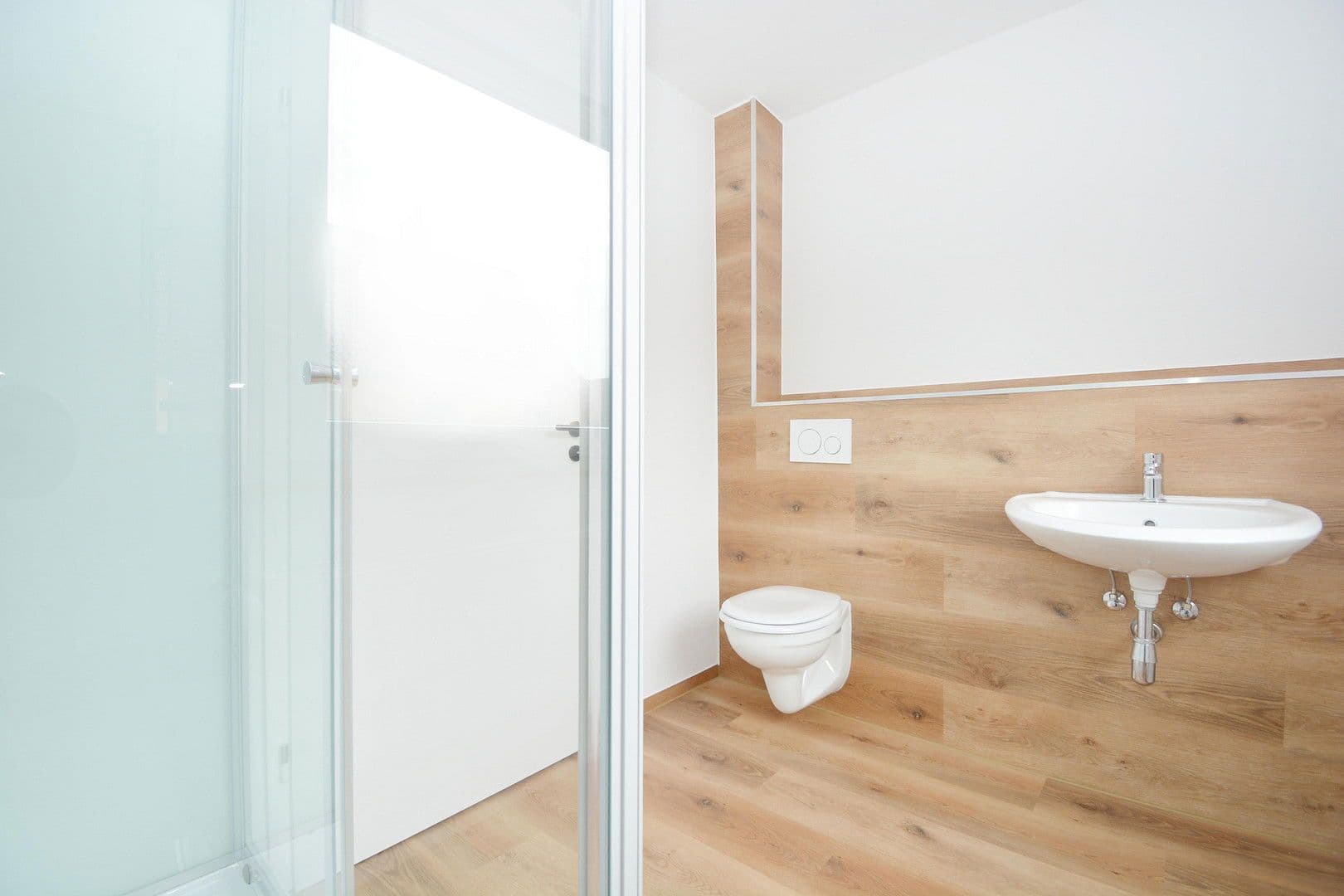 Predaj domu 122 m², pozemek 116 m², Hauptstraße 21, Ebersdorf b.Coburg, Bavorsko Predaj domu 122 m², pozemek 116 m², Hauptstraße 21, Ebersdorf b.Coburg, Bavorsko