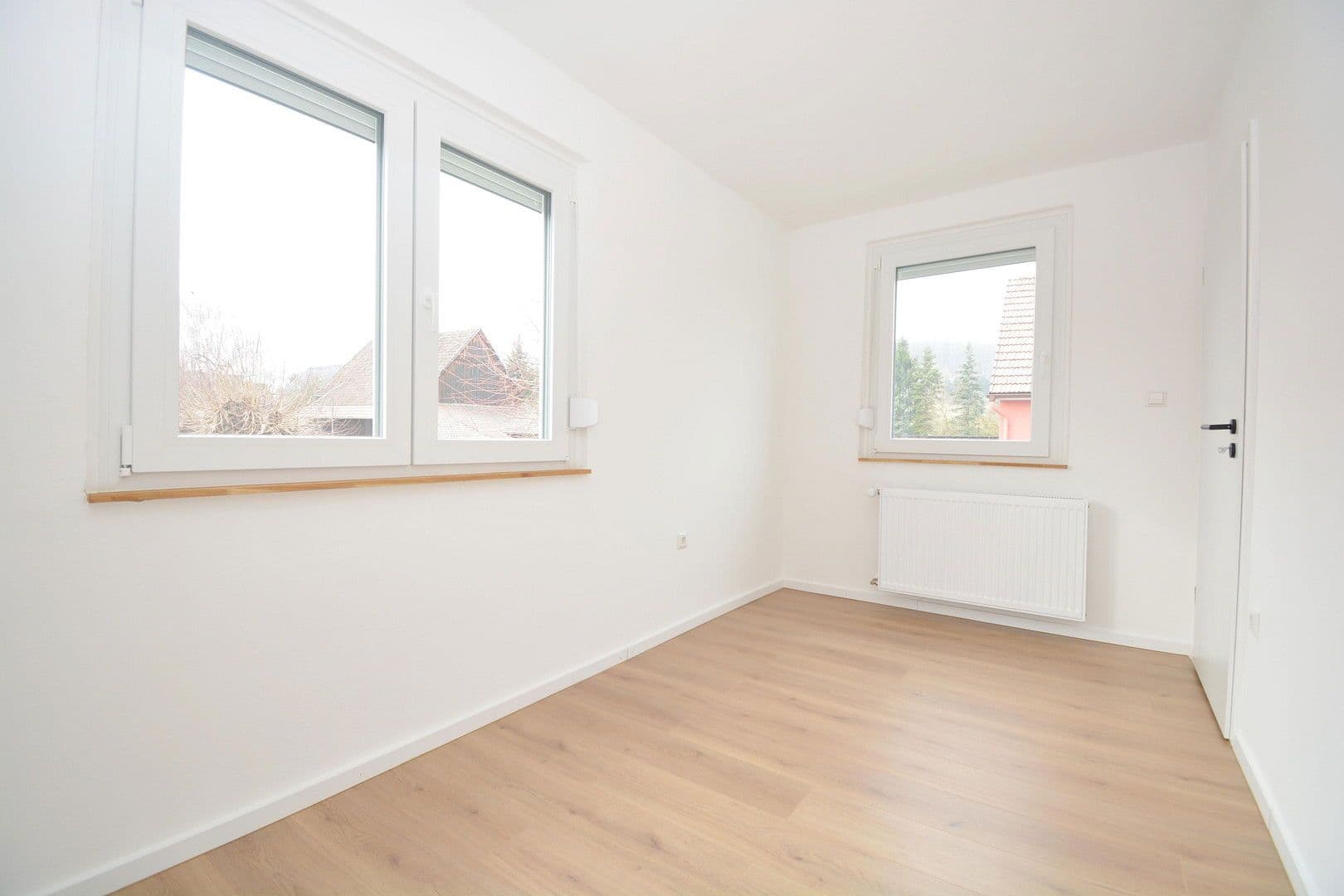 Predaj domu 122 m², pozemek 116 m², Hauptstraße 21, Ebersdorf b.Coburg, Bavorsko Predaj domu 122 m², pozemek 116 m², Hauptstraße 21, Ebersdorf b.Coburg, Bavorsko