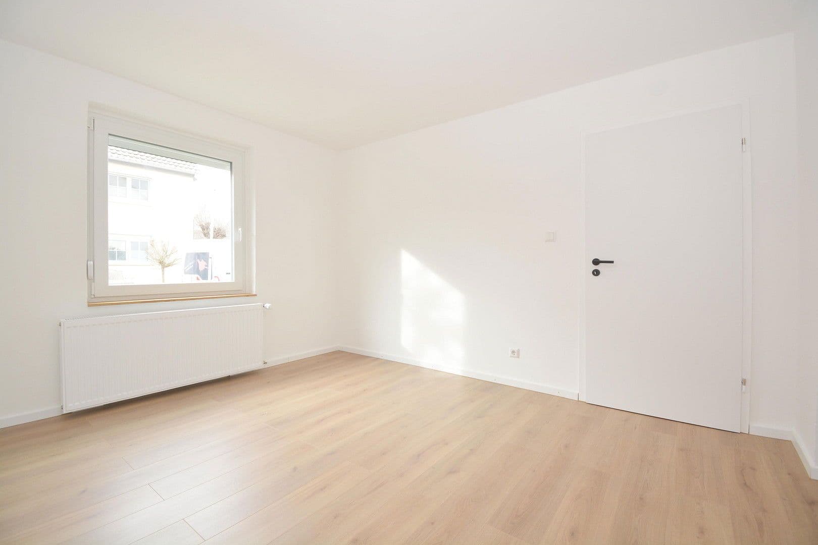 Predaj domu 122 m², pozemek 116 m², Hauptstraße 21, Ebersdorf b.Coburg, Bavorsko Predaj domu 122 m², pozemek 116 m², Hauptstraße 21, Ebersdorf b.Coburg, Bavorsko
