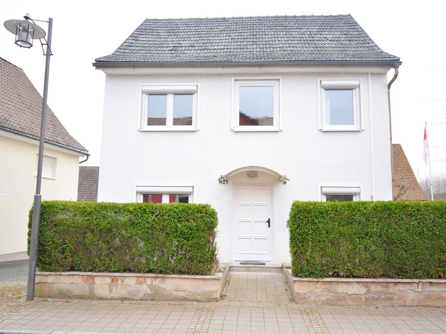 Predaj domu 122 m², pozemek 116 m², Hauptstraße 21, Ebersdorf b.Coburg, Bavorsko Predaj domu 122 m², pozemek 116 m², Hauptstraße 21, Ebersdorf b.Coburg, Bavorsko