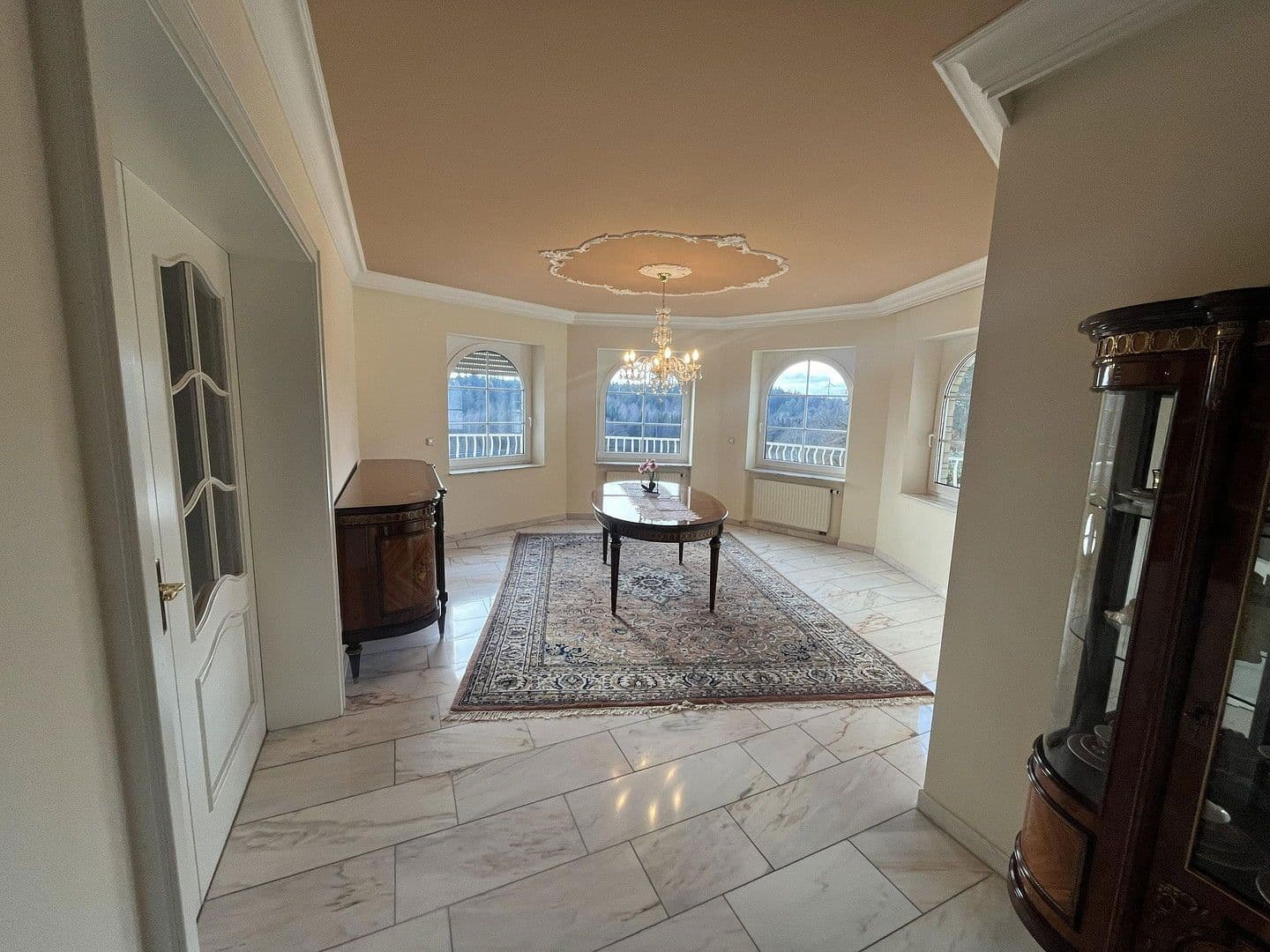 Predaj domu 400 m², pozemek 2.000 m², Birkenwaldstrasse 43, Fichtenau, Bádensko-Wurttembersko Predaj domu 400 m², pozemek 2.000 m², Birkenwaldstrasse 43, Fichtenau, Bádensko-Wurttembersko