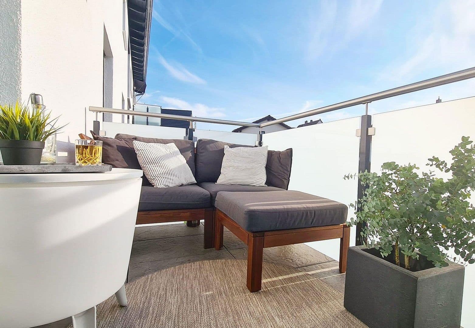 Predaj domu 450 m², pozemek 1.000 m², Ebsdorfergrund, Hesensko Predaj domu 450 m², pozemek 1.000 m², Ebsdorfergrund, Hesensko