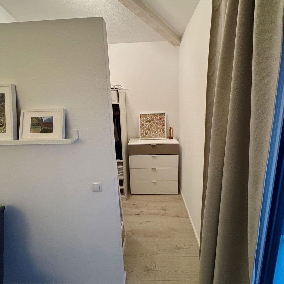 Prenájom bytu 3-izbový 100 m², Edenkoben, Porýnie-Falcko Prenájom bytu 3-izbový 100 m², Edenkoben, Porýnie-Falcko