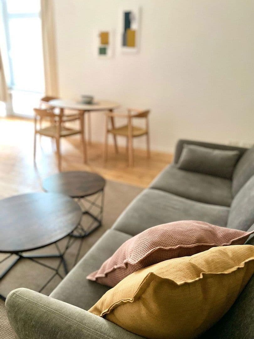 Prenájom bytu 1-izbový 42 m², Berlin, Berlín Prenájom bytu 1-izbový 42 m², Berlin, Berlín