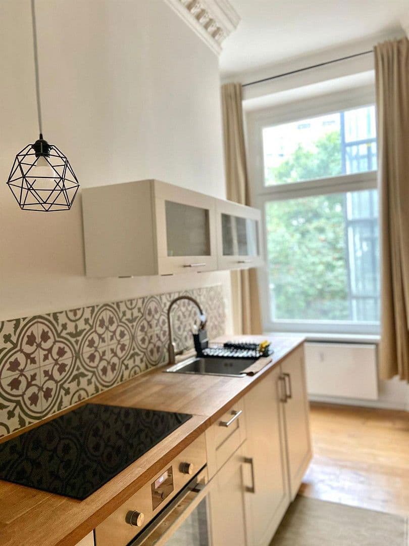 Prenájom bytu 1-izbový 42 m², Berlin, Berlín Prenájom bytu 1-izbový 42 m², Berlin, Berlín