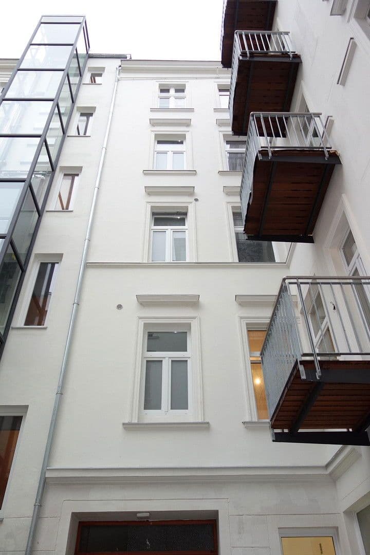 Prenájom bytu 1-izbový 42 m², Berlin, Berlín Prenájom bytu 1-izbový 42 m², Berlin, Berlín