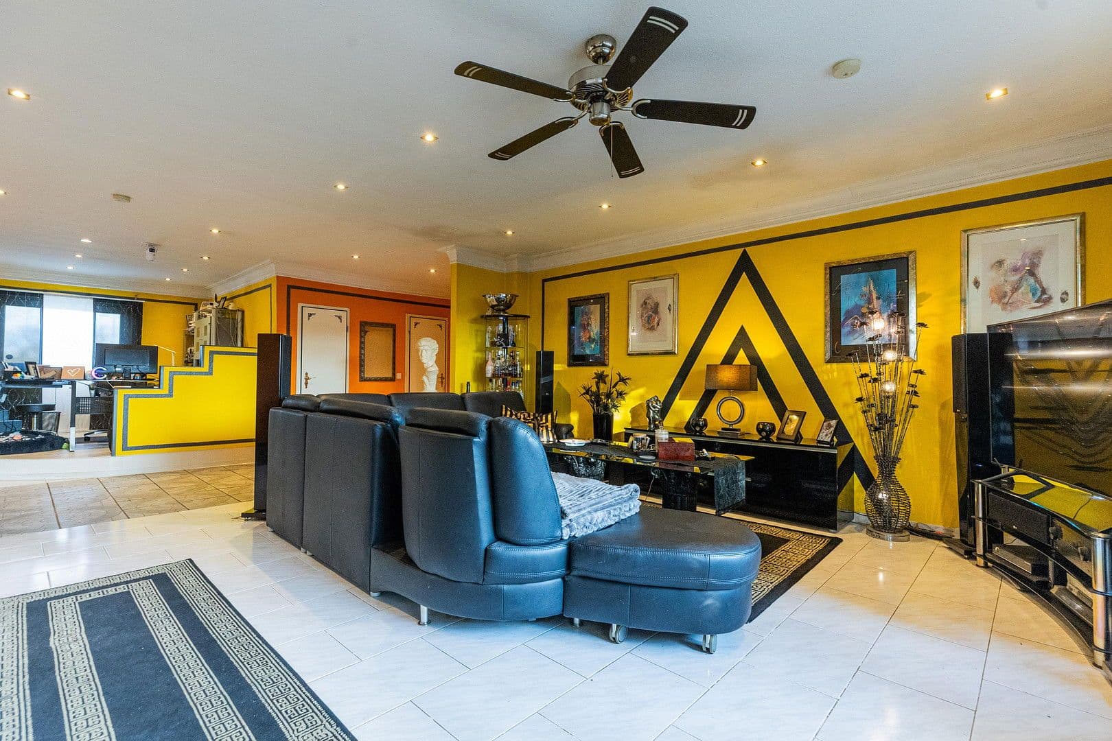 Predaj bytu 6-izbový 252 m², Mannheim, Bádensko-Wurttembersko Predaj bytu 6-izbový 252 m², Mannheim, Bádensko-Wurttembersko