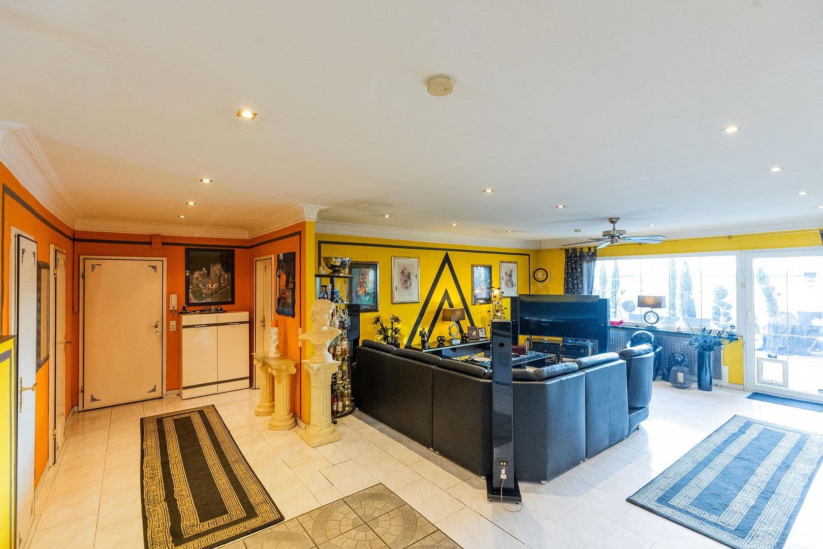 Predaj bytu 6-izbový 252 m², Mannheim, Bádensko-Wurttembersko Predaj bytu 6-izbový 252 m², Mannheim, Bádensko-Wurttembersko