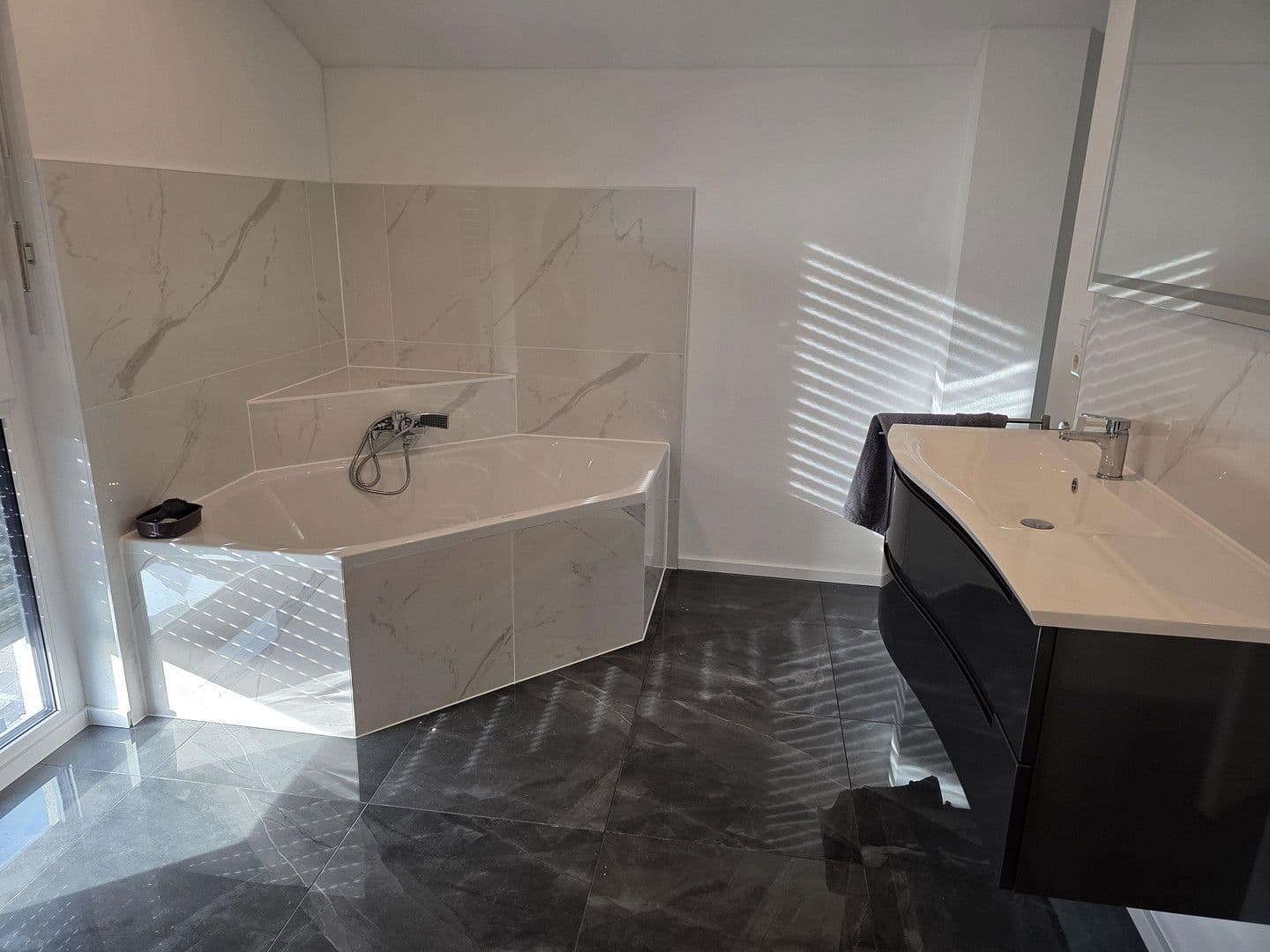 Predaj domu 167 m², pozemek 603 m², Niedereschach, Bádensko-Wurttembersko Predaj domu 167 m², pozemek 603 m², Niedereschach, Bádensko-Wurttembersko