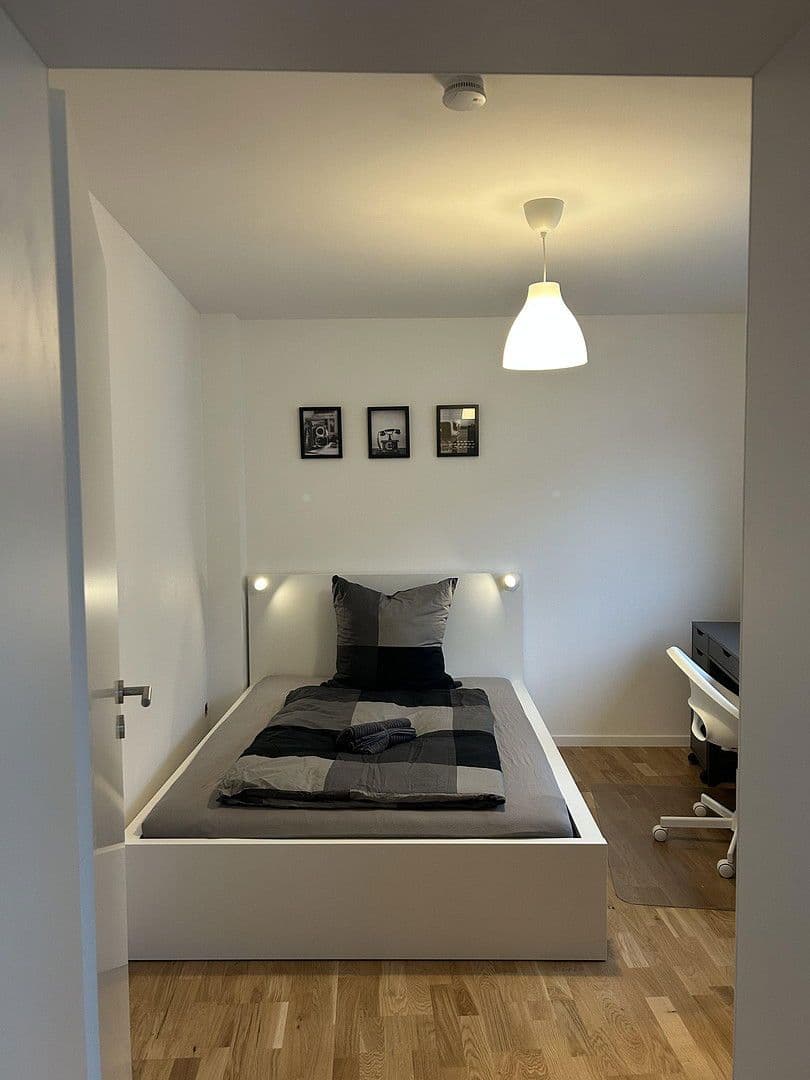 Prenájom bytu 1-izbový 30 m², Mannheim, Bádensko-Wurttembersko Prenájom bytu 1-izbový 30 m², Mannheim, Bádensko-Wurttembersko