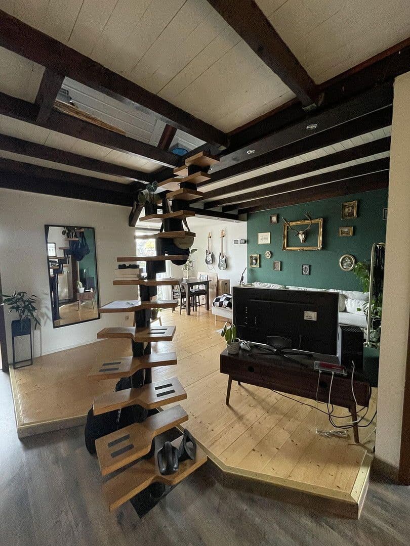 Prenájom bytu 3-izbový 79 m², Düsseldorfer Str. 7, Essen, Severné Porýnie - Westfálsko Prenájom bytu 3-izbový 79 m², Düsseldorfer Str. 7, Essen, Severné Porýnie - Westfálsko