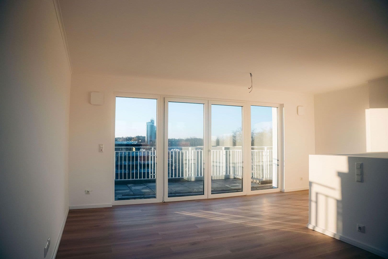 Prenájom bytu 3-izbový 92 m², Hackländerstr. 5, Osnabrück, Dolné Sasko Prenájom bytu 3-izbový 92 m², Hackländerstr. 5, Osnabrück, Dolné Sasko