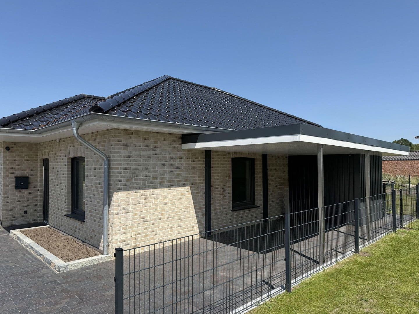 Predaj domu 106 m², pozemek 470 m², Herzlake, Dolné Sasko Predaj domu 106 m², pozemek 470 m², Herzlake, Dolné Sasko