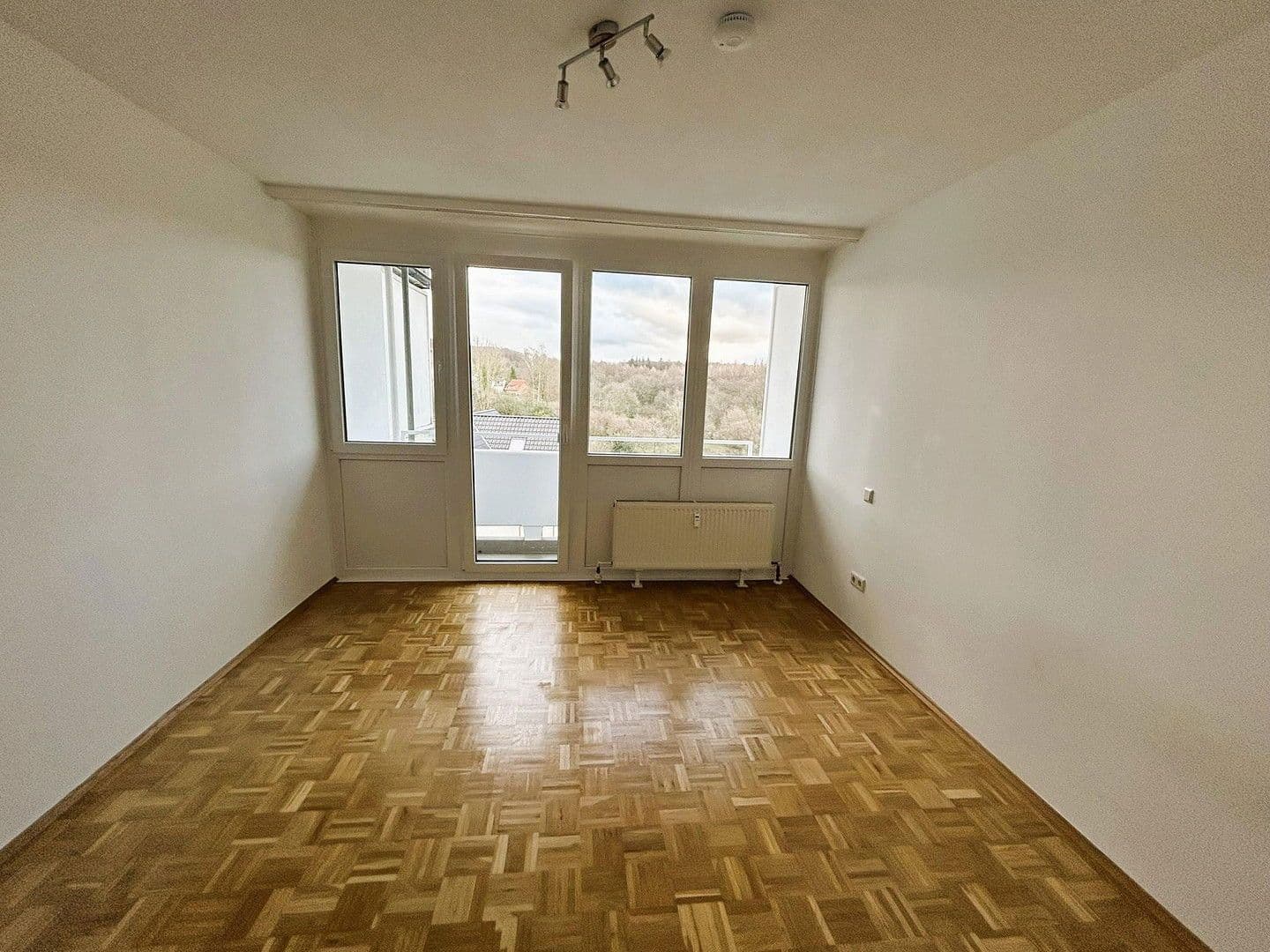 Prenájom bytu 2-izbový 66 m², Reginharstraße 2, Bergisch Gladbach, Severné Porýnie - Westfálsko Prenájom bytu 2-izbový 66 m², Reginharstraße 2, Bergisch Gladbach, Severné Porýnie - Westfálsko