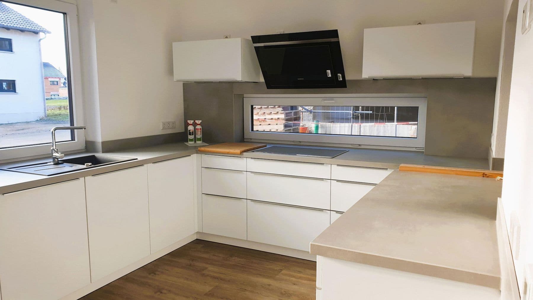 Prenájom bytu 3-izbový 126 m², Hummelskuppe, Petersberg, Hesensko Prenájom bytu 3-izbový 126 m², Hummelskuppe, Petersberg, Hesensko