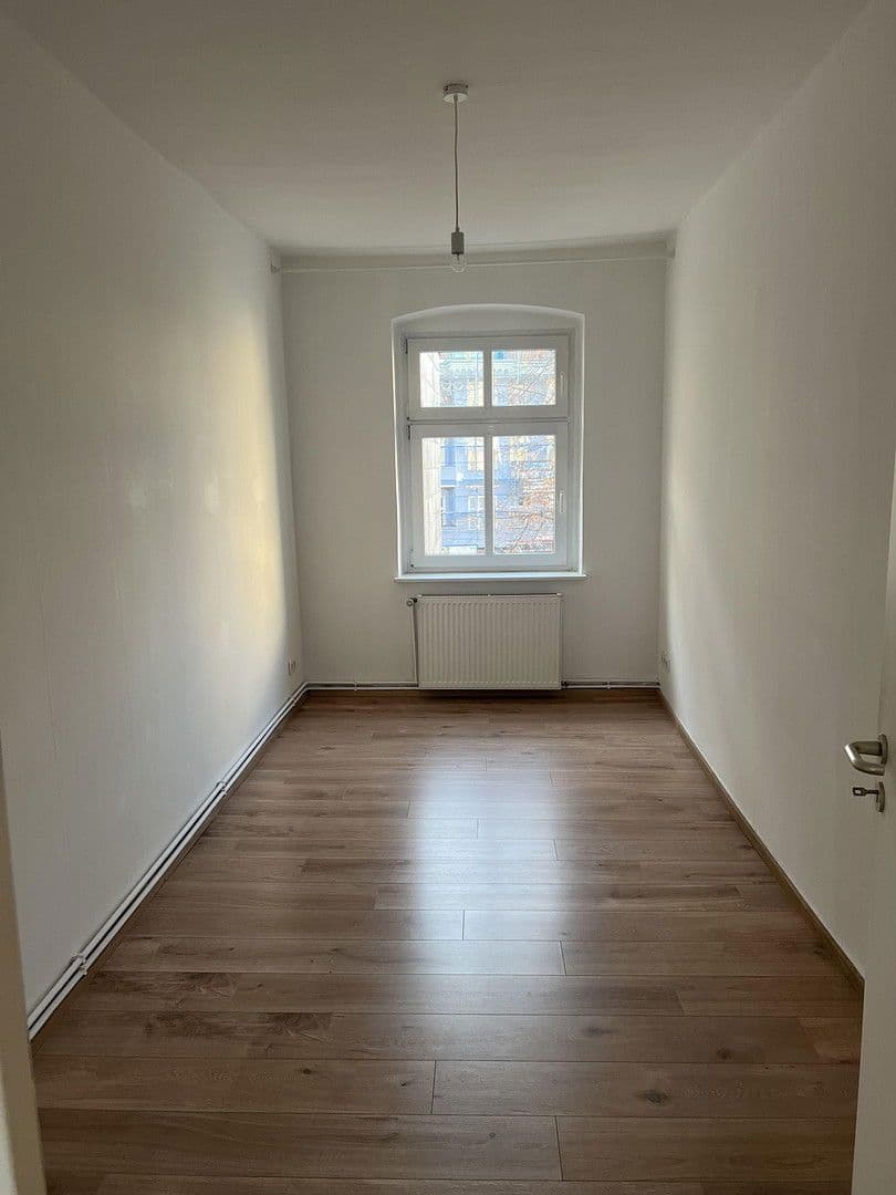 Prenájom bytu 3-izbový 60 m², Berlin, Berlín Prenájom bytu 3-izbový 60 m², Berlin, Berlín