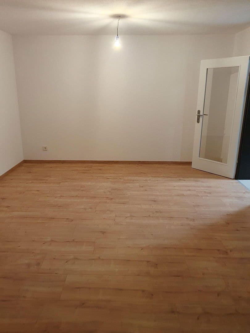 Prenájom bytu 1-izbový 39 m², Ingolstadt, Bavorsko Prenájom bytu 1-izbový 39 m², Ingolstadt, Bavorsko