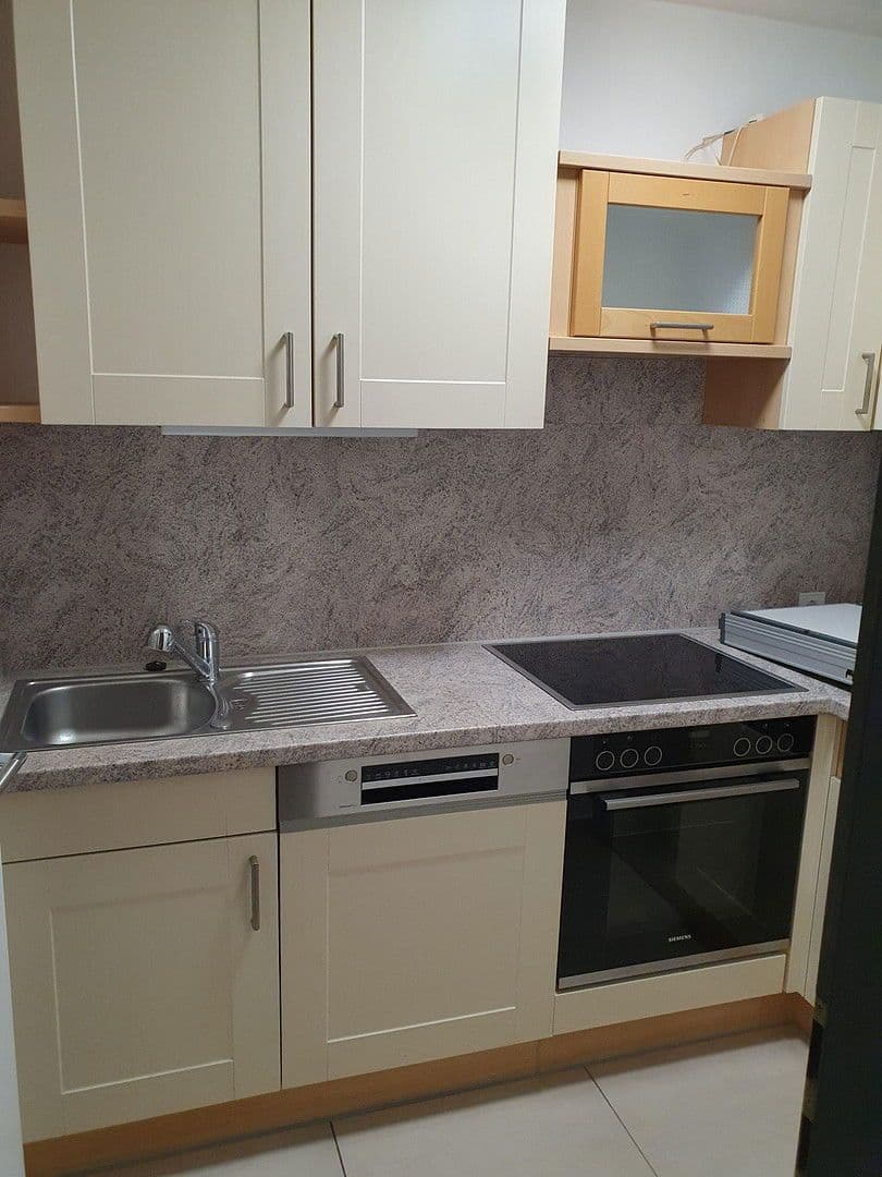 Prenájom bytu 1-izbový 39 m², Ingolstadt, Bavorsko Prenájom bytu 1-izbový 39 m², Ingolstadt, Bavorsko