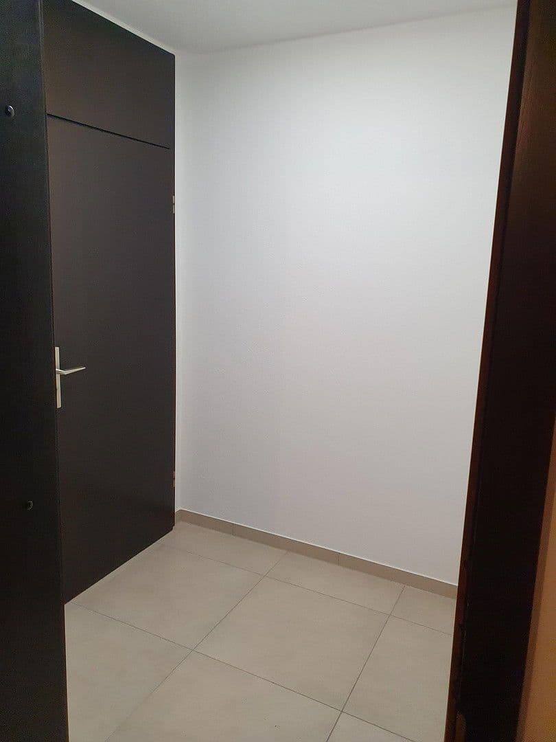 Prenájom bytu 1-izbový 39 m², Ingolstadt, Bavorsko Prenájom bytu 1-izbový 39 m², Ingolstadt, Bavorsko