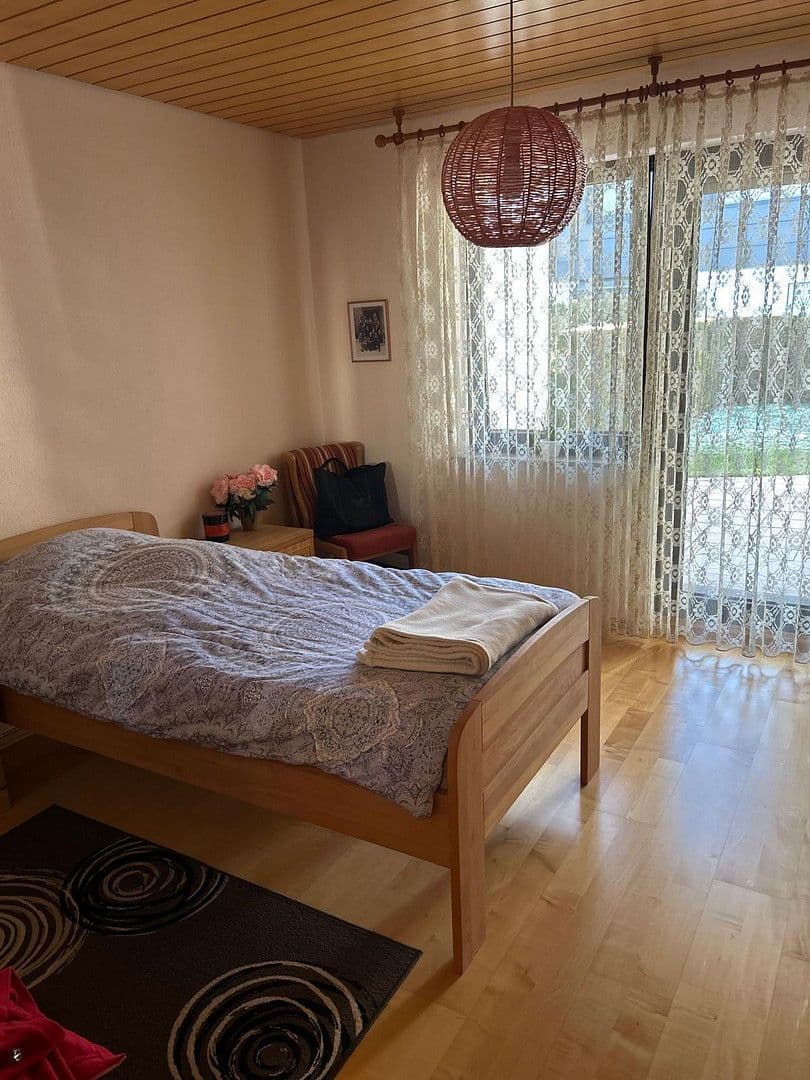 Predaj domu 171 m², pozemek 396 m², Weilheim an der Teck, Bádensko-Wurttembersko Predaj domu 171 m², pozemek 396 m², Weilheim an der Teck, Bádensko-Wurttembersko