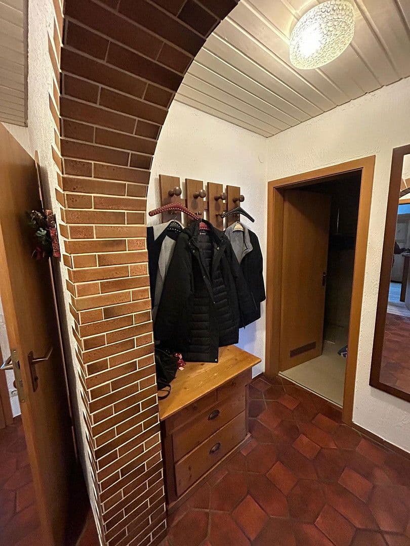 Predaj domu 171 m², pozemek 396 m², Weilheim an der Teck, Bádensko-Wurttembersko Predaj domu 171 m², pozemek 396 m², Weilheim an der Teck, Bádensko-Wurttembersko