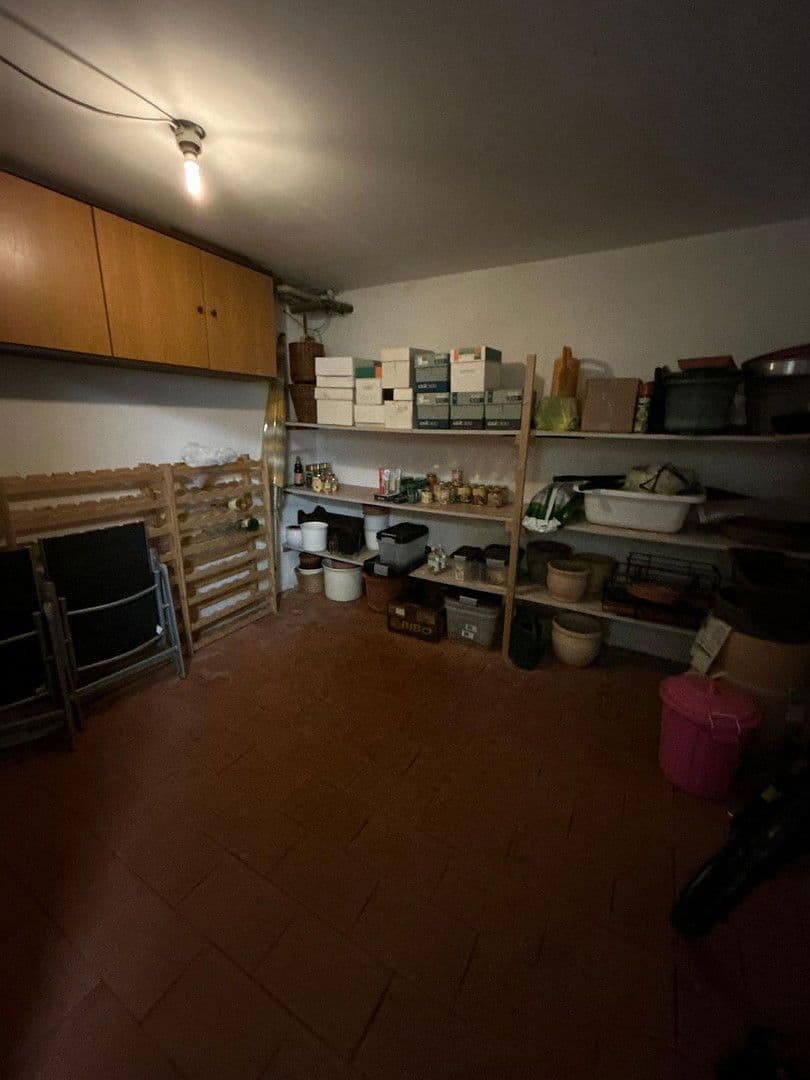 Predaj domu 171 m², pozemek 396 m², Weilheim an der Teck, Bádensko-Wurttembersko Predaj domu 171 m², pozemek 396 m², Weilheim an der Teck, Bádensko-Wurttembersko