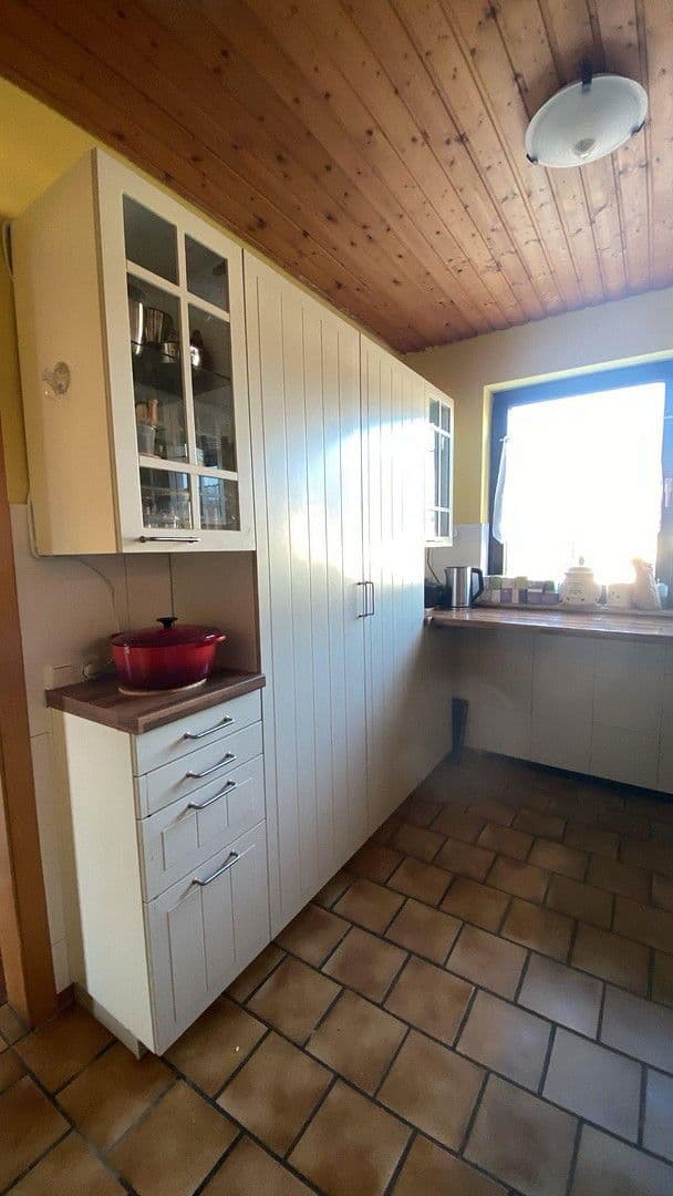 Predaj domu 171 m², pozemek 396 m², Weilheim an der Teck, Bádensko-Wurttembersko Predaj domu 171 m², pozemek 396 m², Weilheim an der Teck, Bádensko-Wurttembersko