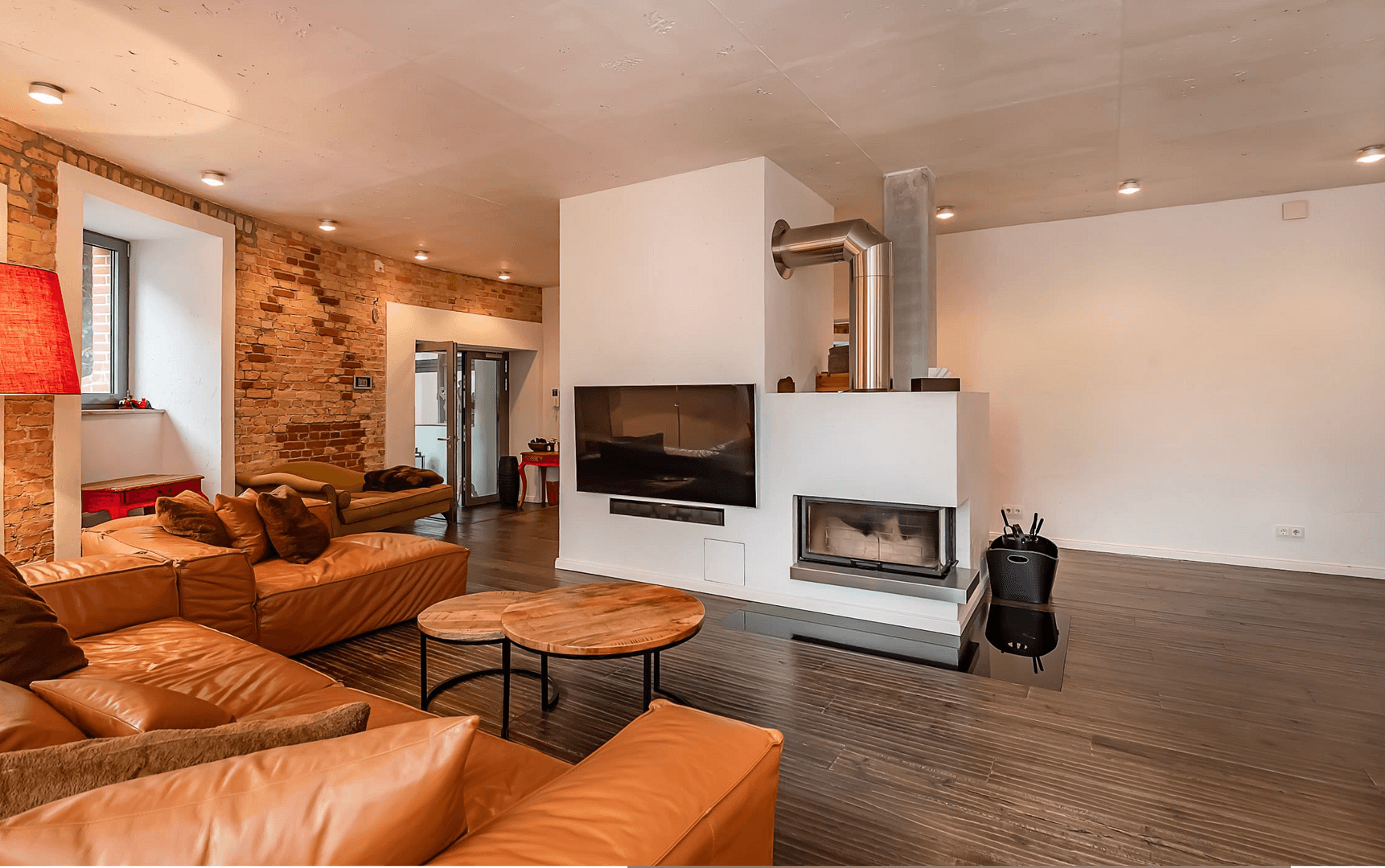 Prenájom bytu 4-izbový 206 m², Akazienallee 35a, Berlin, Berlín Prenájom bytu 4-izbový 206 m², Akazienallee 35a, Berlin, Berlín