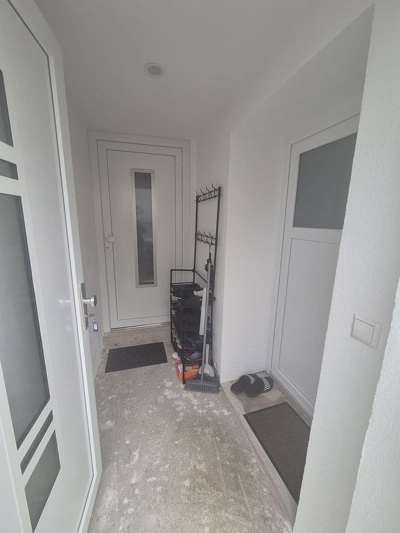 Predaj domu 200 m², pozemek 262 m², Illingen, Bádensko-Wurttembersko Predaj domu 200 m², pozemek 262 m², Illingen, Bádensko-Wurttembersko