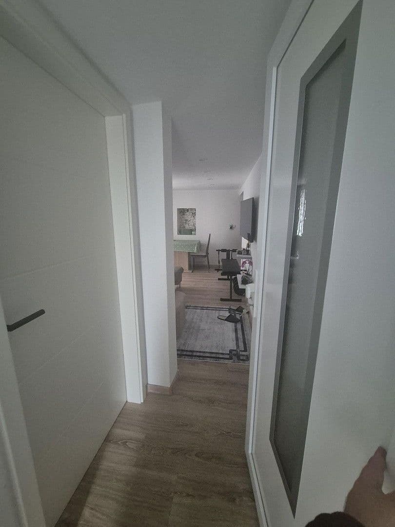 Predaj domu 200 m², pozemek 262 m², Illingen, Bádensko-Wurttembersko Predaj domu 200 m², pozemek 262 m², Illingen, Bádensko-Wurttembersko