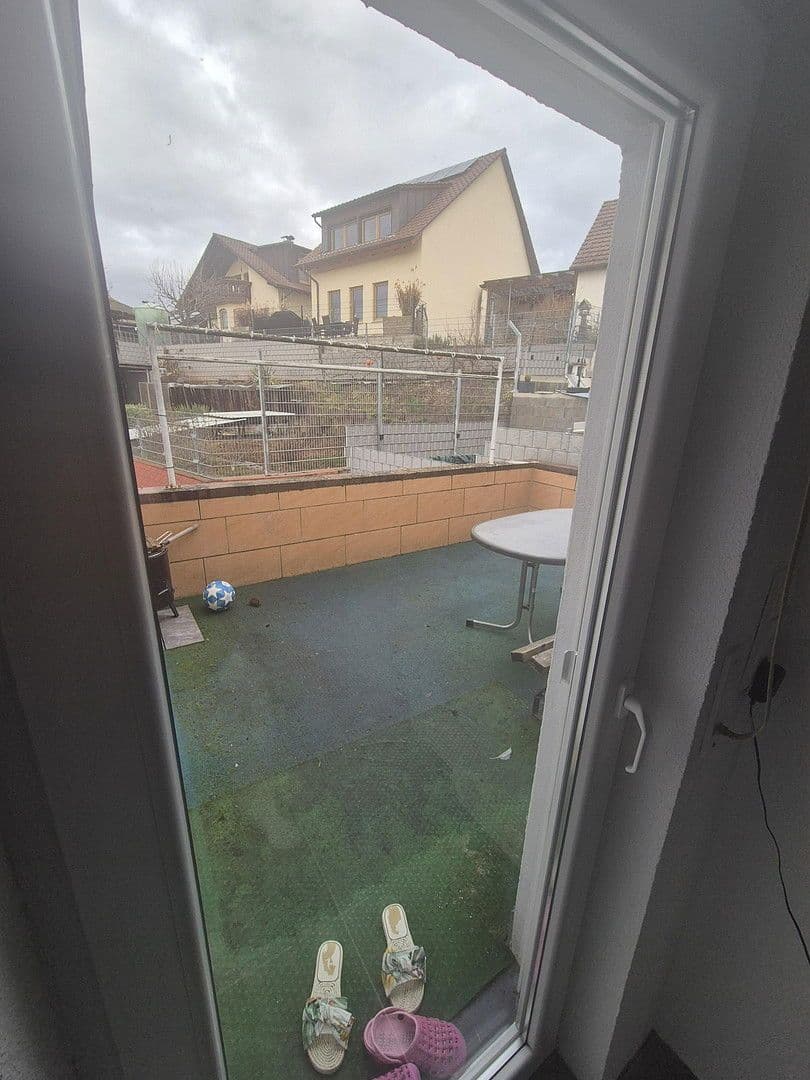 Predaj domu 200 m², pozemek 262 m², Illingen, Bádensko-Wurttembersko Predaj domu 200 m², pozemek 262 m², Illingen, Bádensko-Wurttembersko