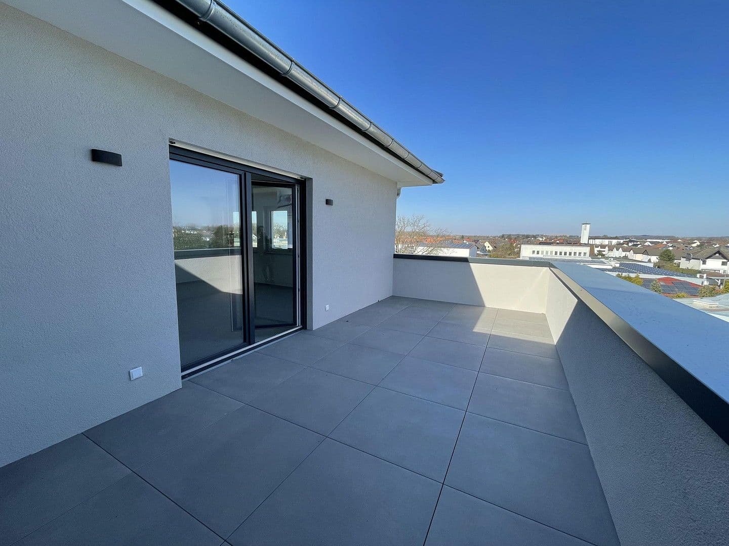 Prenájom bytu 2-izbový 74 m², Carl-Benz-Straße 5, Erlensee, Hesensko Prenájom bytu 2-izbový 74 m², Carl-Benz-Straße 5, Erlensee, Hesensko