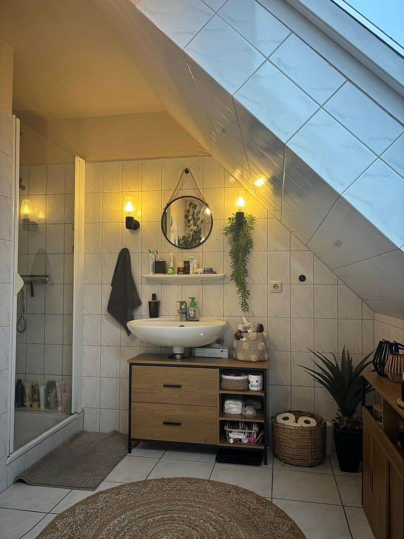 Prenájom domu 105 m², pozemek 400 m², Esmarkstrasse 1c, Mittelangeln, Šlezvicko-Holštajnsko Prenájom domu 105 m², pozemek 400 m², Esmarkstrasse 1c, Mittelangeln, Šlezvicko-Holštajnsko