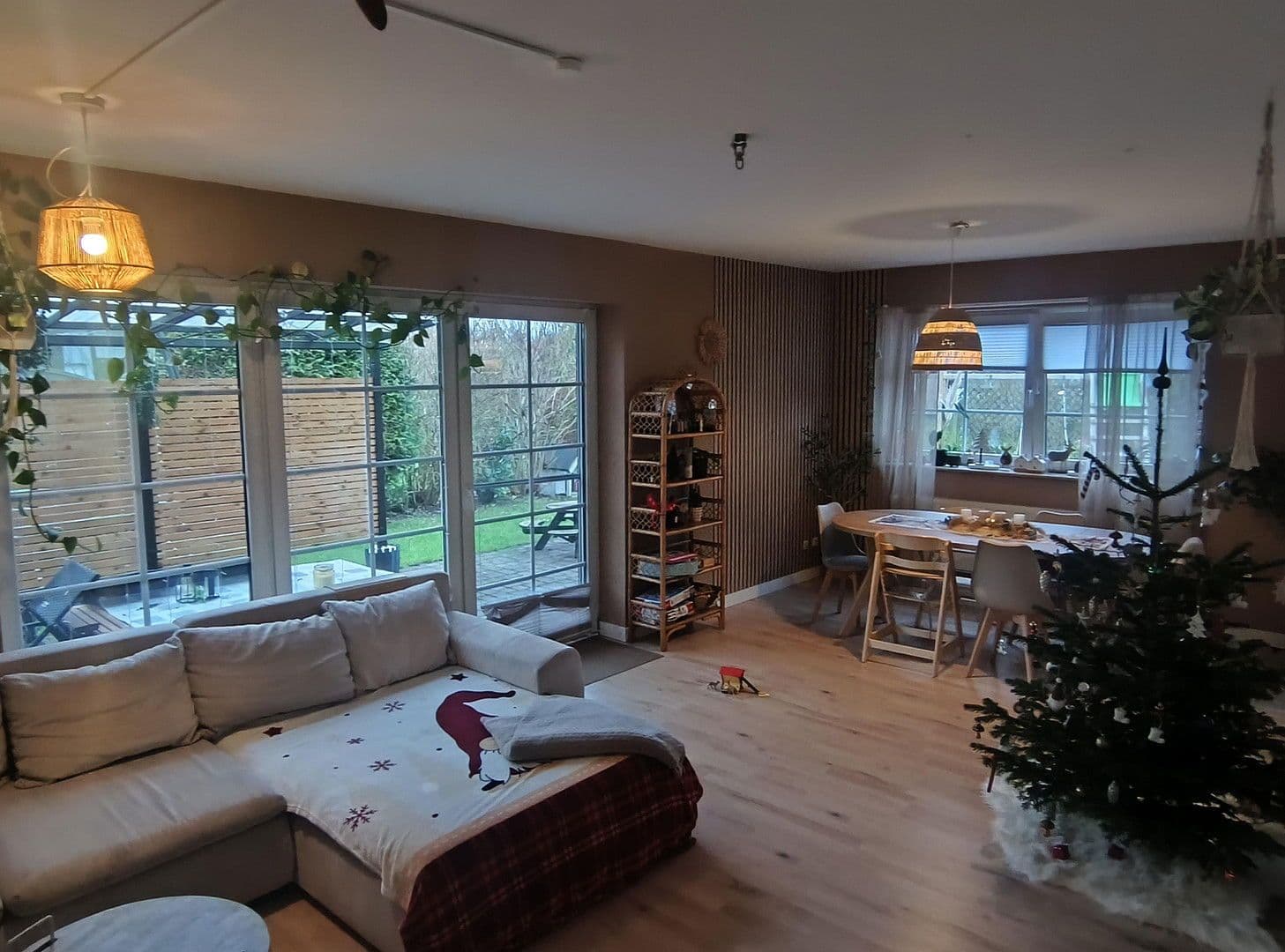 Prenájom domu 105 m², pozemek 400 m², Esmarkstrasse 1c, Mittelangeln, Šlezvicko-Holštajnsko Prenájom domu 105 m², pozemek 400 m², Esmarkstrasse 1c, Mittelangeln, Šlezvicko-Holštajnsko