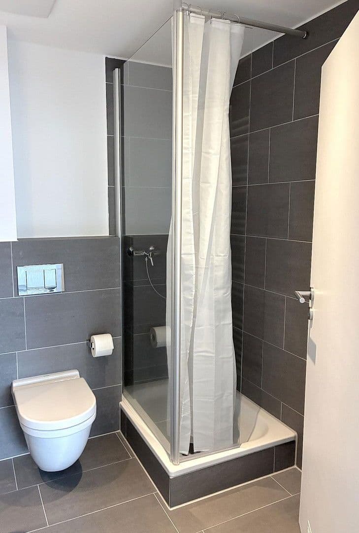 Prenájom nebytového priestoru 579 m², Mönchengladbach, Severné Porýnie - Westfálsko Prenájom nebytového priestoru 579 m², Mönchengladbach, Severné Porýnie - Westfálsko