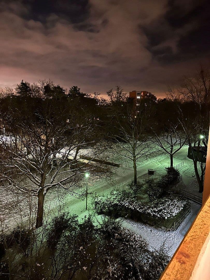 Prenájom bytu 1-izbový 35 m², Brunsbütteler Damm 311, Berlin, Berlín Prenájom bytu 1-izbový 35 m², Brunsbütteler Damm 311, Berlin, Berlín