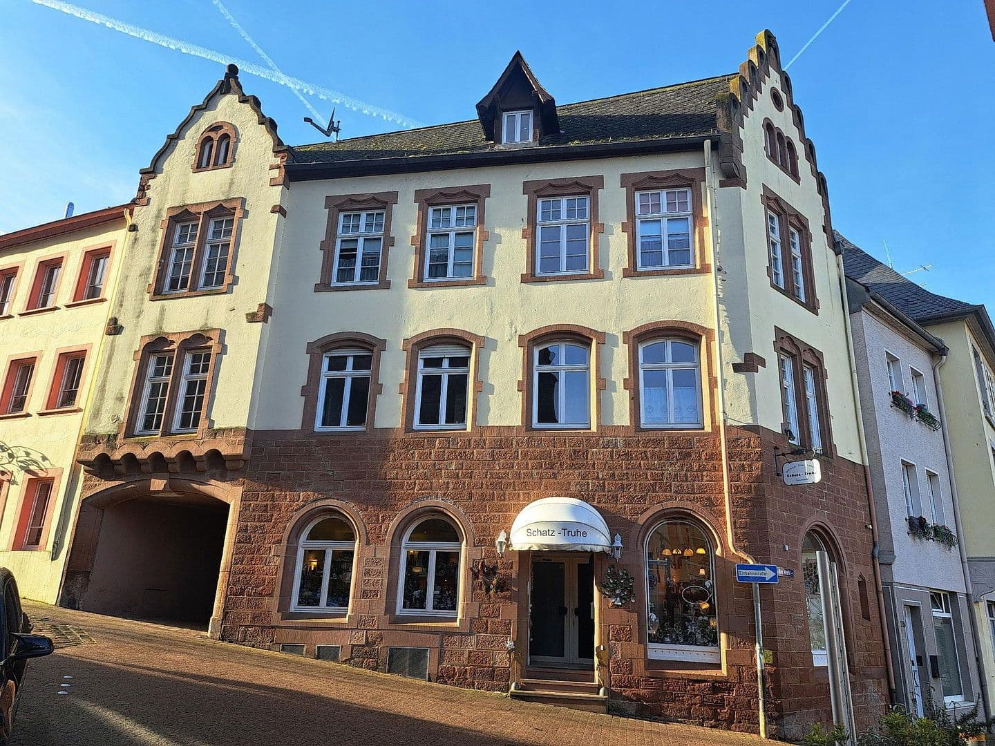 Predaj domu 140 m², pozemek 45 m², Am Markt 27, Saarburg, Porýnie-Falcko Predaj domu 140 m², pozemek 45 m², Am Markt 27, Saarburg, Porýnie-Falcko