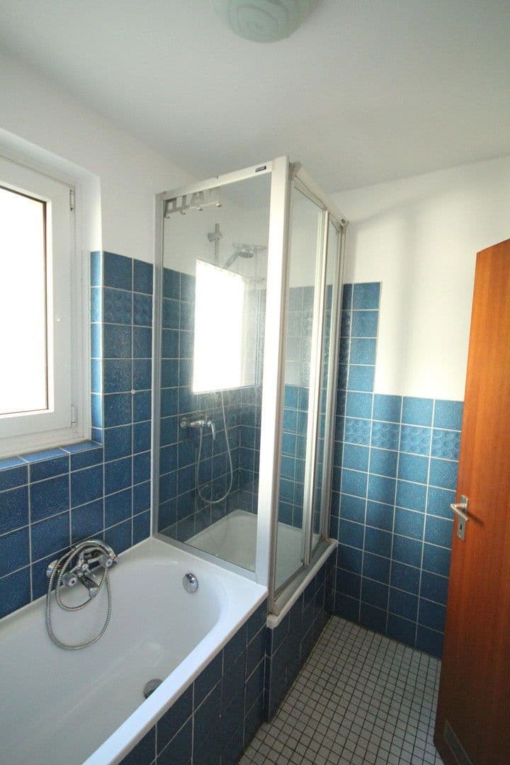 Prenájom bytu 3-izbový 80 m², Bochumer Str. 72 a, Hattingen, Severné Porýnie - Westfálsko Prenájom bytu 3-izbový 80 m², Bochumer Str. 72 a, Hattingen, Severné Porýnie - Westfálsko