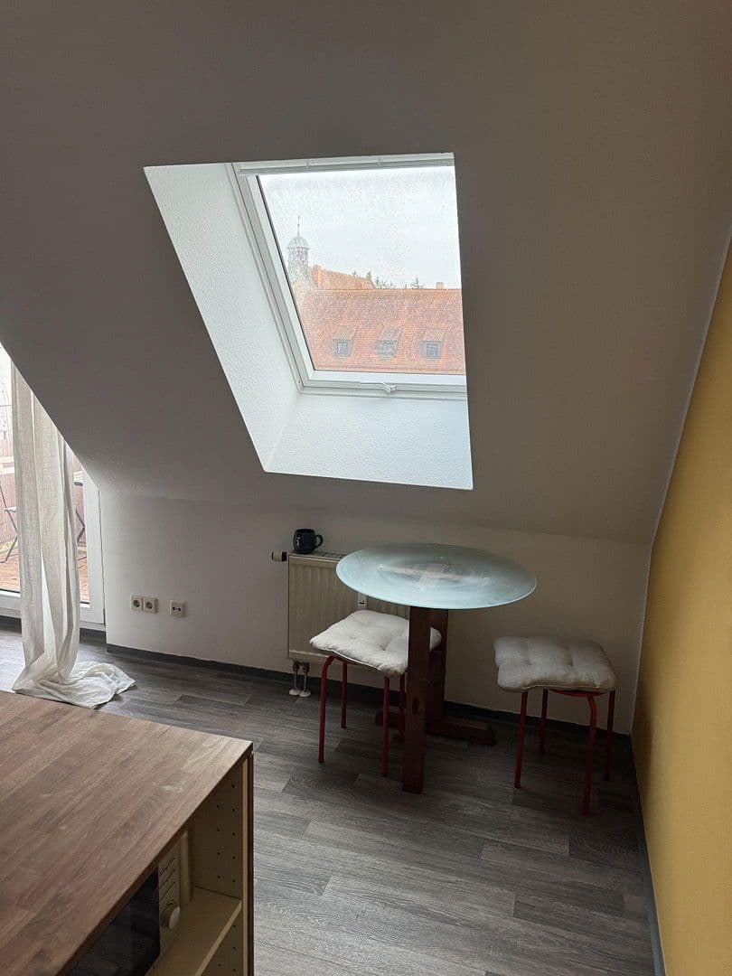 Prenájom bytu 2-izbový 38 m², Lotharstraße 7, Stein, Bavorsko Prenájom bytu 2-izbový 38 m², Lotharstraße 7, Stein, Bavorsko