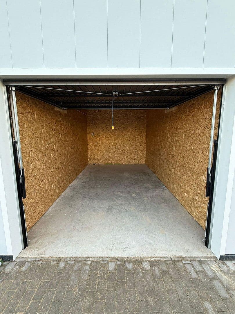 Prenájom garáže, Schkopau, Sasko-Anhaltsko Prenájom garáže, Schkopau, Sasko-Anhaltsko