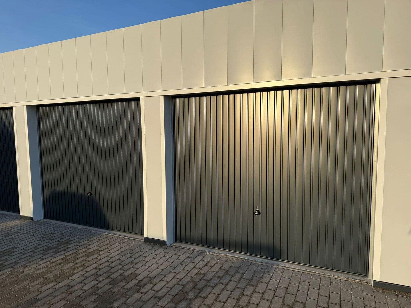 Prenájom garáže, Schkopau, Sasko-Anhaltsko Prenájom garáže, Schkopau, Sasko-Anhaltsko