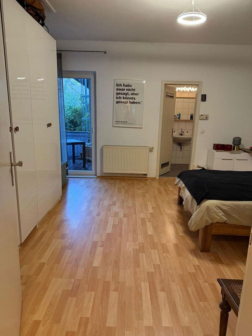 Prenájom bytu 2-izbový 73 m², Kurfürstenstr. 12-14, Köln, Severné Porýnie - Westfálsko Prenájom bytu 2-izbový 73 m², Kurfürstenstr. 12-14, Köln, Severné Porýnie - Westfálsko